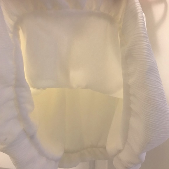 Beautiful & unique Rare Editions girl’s size 4T black & off-white dressy top - Picture 4 of 6